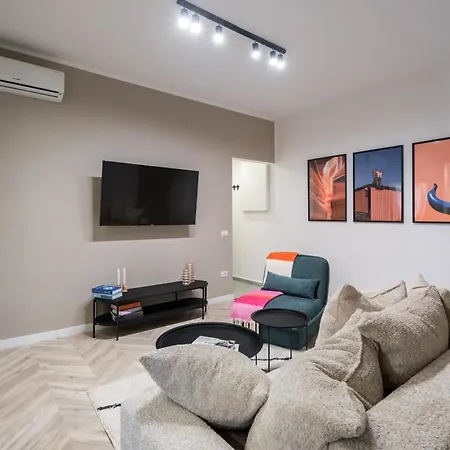 Apartment Trendy 2bdr In Cismigiu