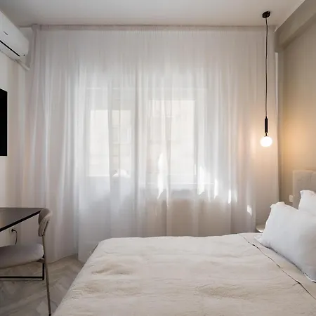 Trendy 2bdr In Cismigiu Bucharest