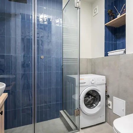 Trendy 2bdr In Cismigiu