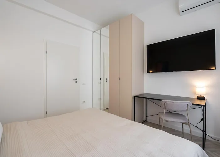 Trendy 2bdr In Cismigiu Apartman *