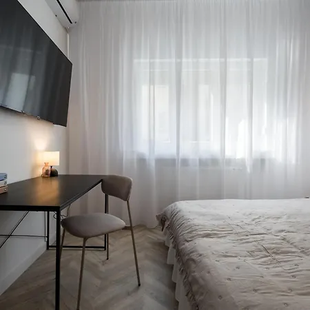 Trendy 2bdr In Cismigiu Daire